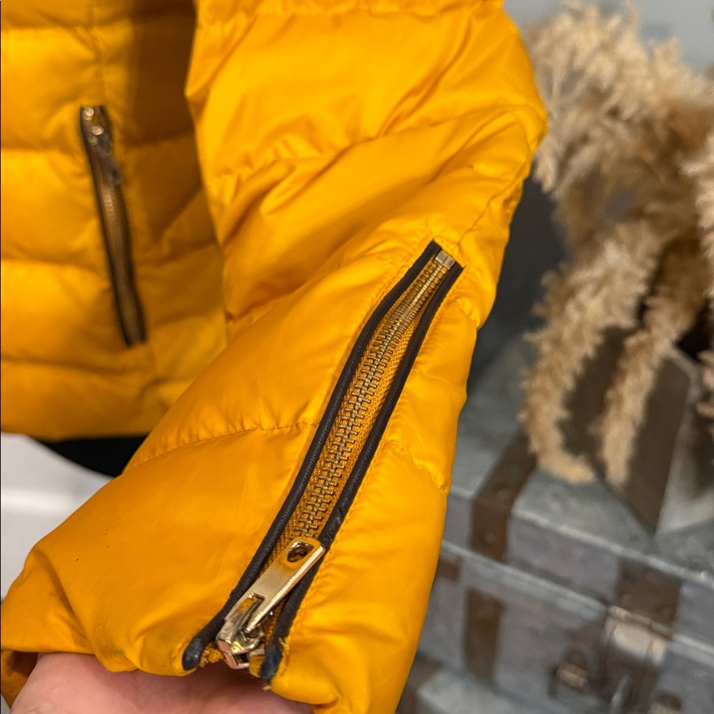 4X HP! 🌈 ZARA winter puffer coat, faux fur, removable hood mustard size sm - Picture 5 of 15